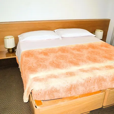 Regina Hotel